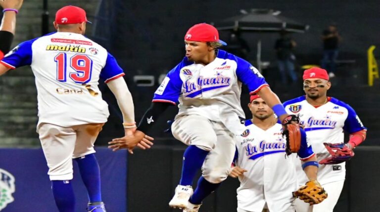 Tiburones continúa invicto y se afianza como favorito a la final