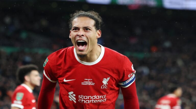 Van Dijk glorificó al ‘baby’ Liverpool