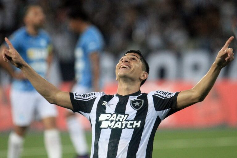 Savarino anotó en la clasificación de Botafogo por la Libertadores