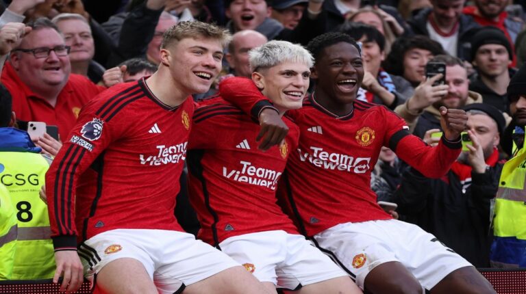 Hojlund y Garnacho brillaron para el United