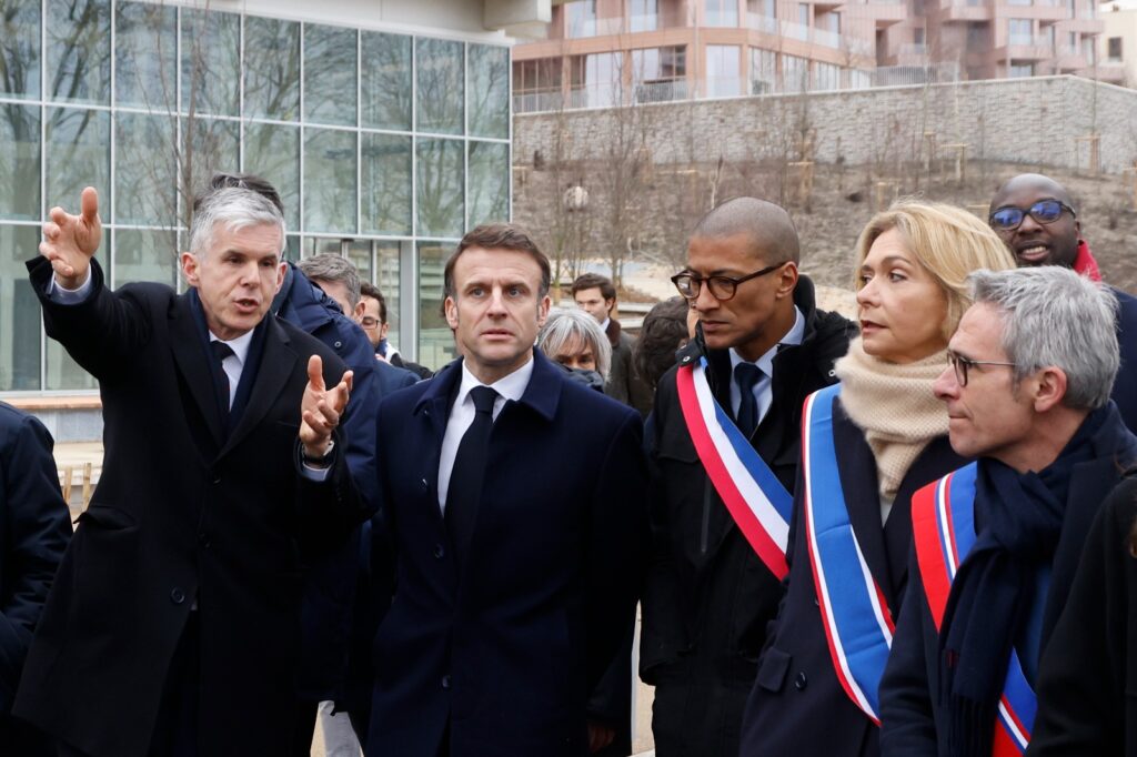 Presidente francés Presidente Macron y Director Ejecutivo General de Solideo Macron y Director Ejecutivo General de Solideo,  Nicolas Ferrand.