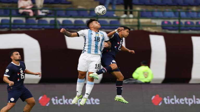 Argentina rescató un agónico empate frente a Paraguay