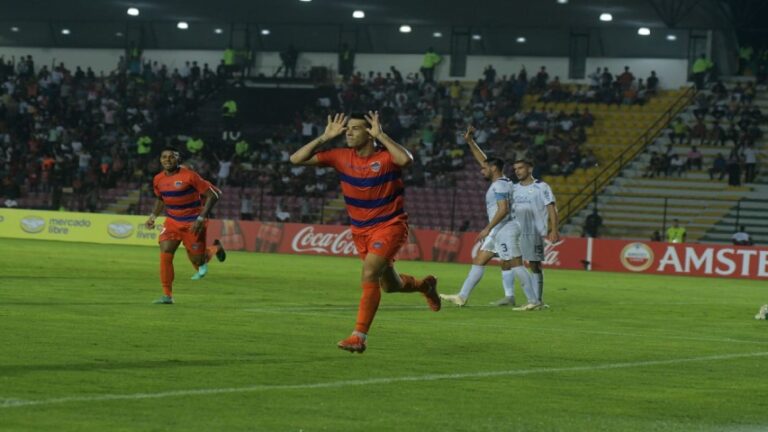 Academia Puerto Cabello debutó con triunfo en la Libertadores