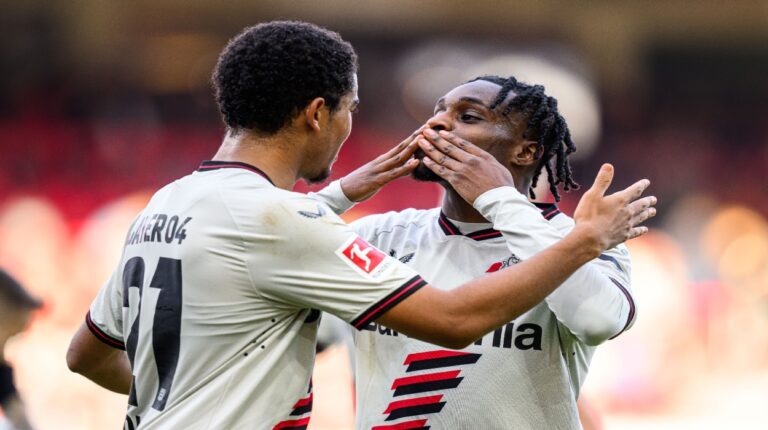 Bayer Leverkusen sigue invencible en la Bundesliga