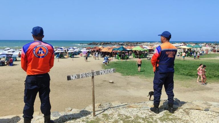 Alertan de oleaje de hasta dos metros de altura en playas de La Guaira