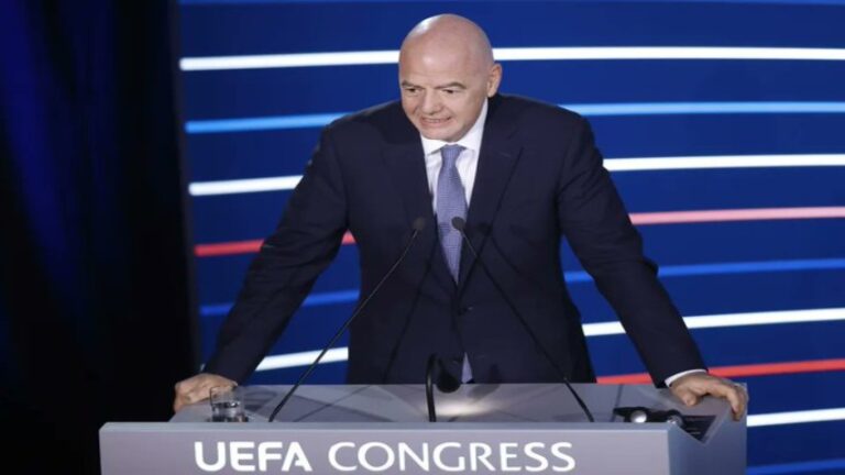 Infantino propone decisión clara contra el racismo