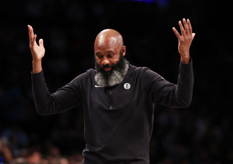 Brooklyn Nets despide al técnico Jacque Vaughn