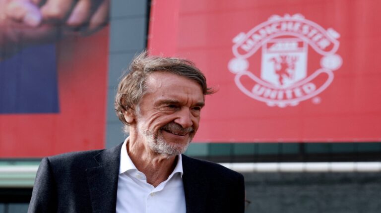 Jim Ratcliffe planea construir un nuevo estadio para Manchester United