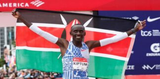 Atletas y admiradores marchan en Kenia para recordar a Kelvin Kiptum