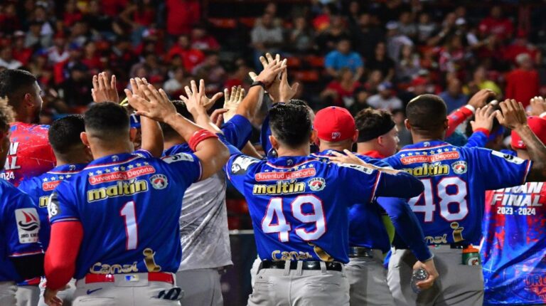 Tiburones sorprendió a Licey en su regreso a la Serie del Caribe