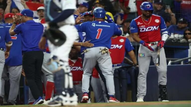 Licey superó a Chiriquí para seguir soñando con el bicampeonato
