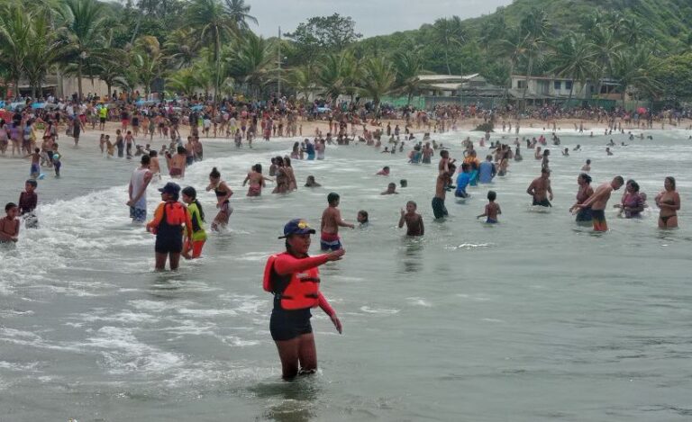 Unas 120 playas están aptas para los carnavales en Sucre