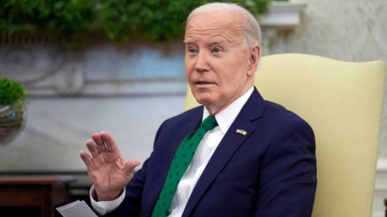 Equipo de Biden pone el aborto en el centro de su campaña