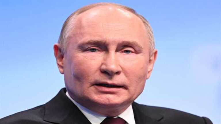 Putin felicita a Lukashenko por sus 30 años en el poder en Bielorrusia