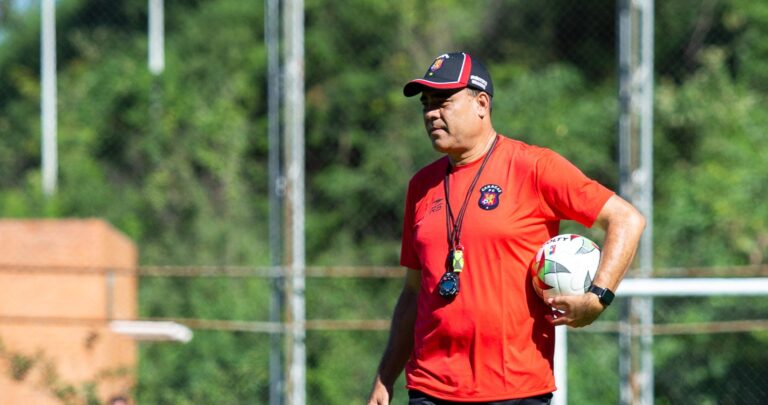 Entrenador Leonardo González no seguirá al frente del Caracas FC