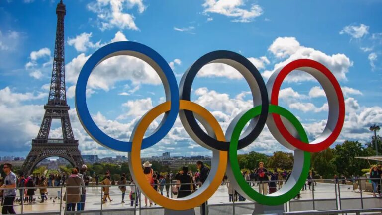 COI excluirá a rusos y bielorrusos de la ceremonia inaugural de París 2024