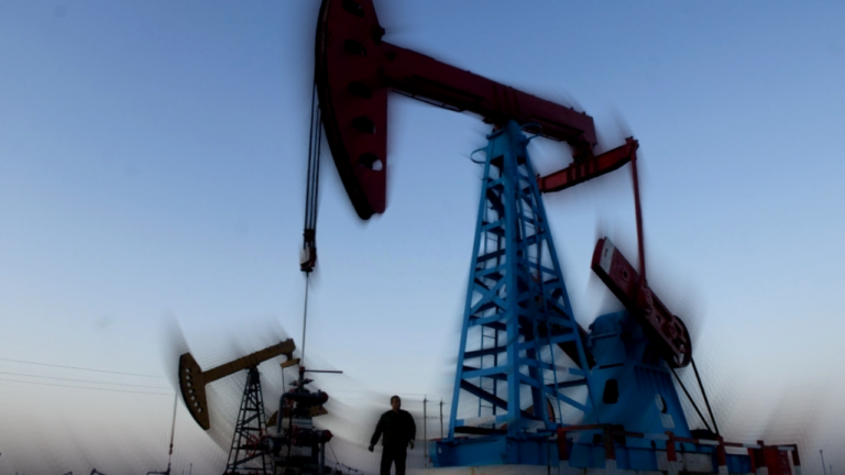 Brent subió un 0,15 % hasta $82,21