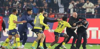 12 hinchasdel Trabzonspor quedaron detenidos por agredir a jugadores