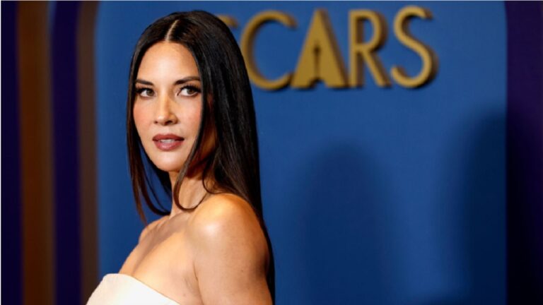 Actriz Olivia Munn se sometió a una doble mastectomía por un «agresivo» cáncer de mama