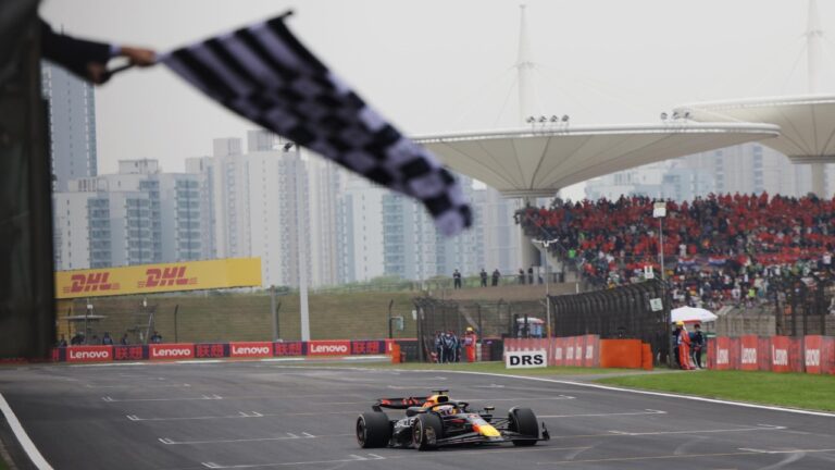 Verstappen sumó el GP de China a su club de conquistas