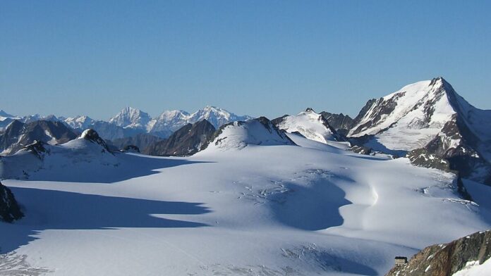 Tres esquiadores murieron por una avalancha en los Alpes de Austria