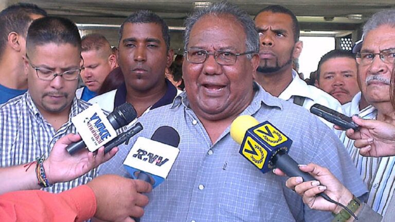 Sindicato de la UCV insiste en salario mínimo de 200 dólares