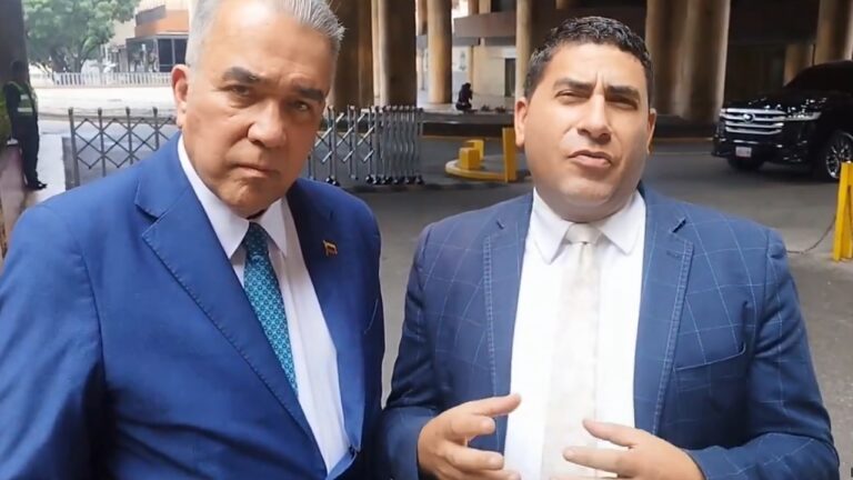 Luis Ratti declinó a favor de Luis Eduardo Martínez