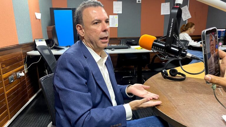 Roberto Enríquez: Estamos en sesión permanente por la candidatura