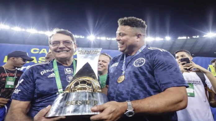Ronaldo vende su participación en Cruzeiro