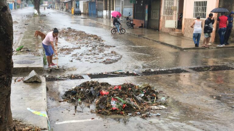 Reportan anegaciones en viviendas de Carabobo
