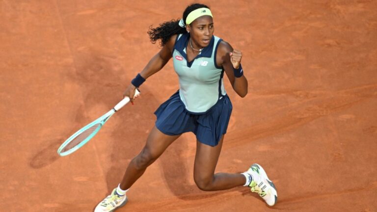 Coco Gauff gana a Zheng y se cita con Swiatek en semifinales