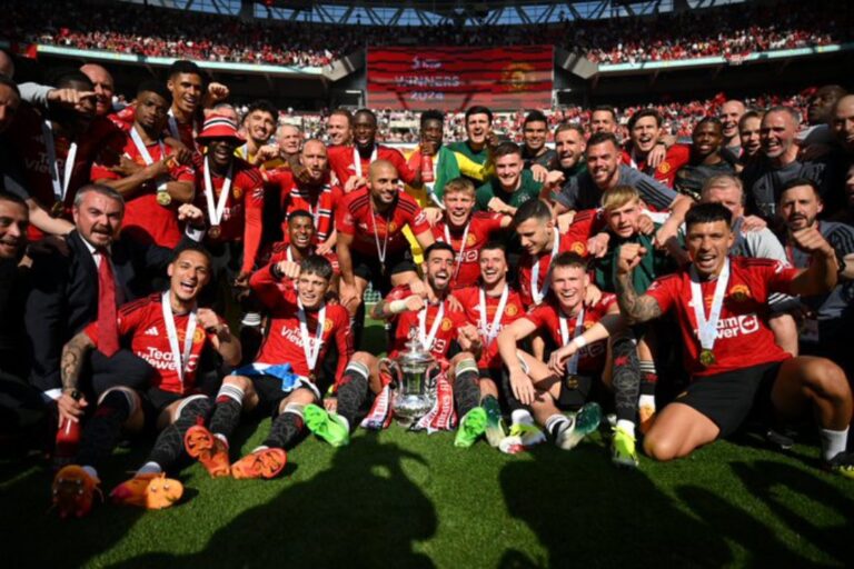 El Manchester United da la campanada