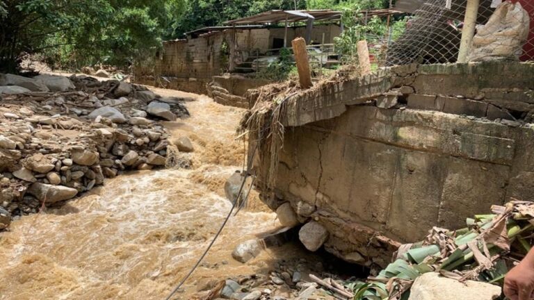 Activan protocolo de emergencia en Mérida ante pronóstico de lluvias
