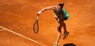 Sakkari doblega a Kalinina