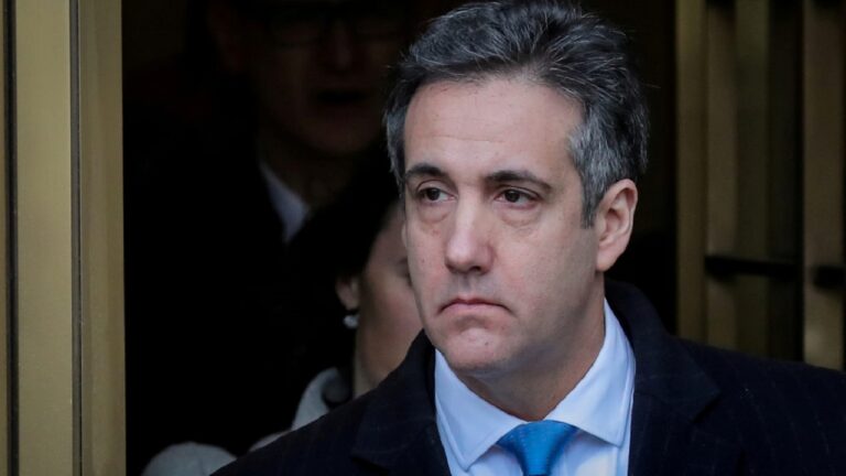 Exabogado de Trump reconoce durante juicio que le robó 30.000 dólares