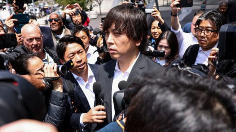 El exintérprete de Ohtani se declara no culpable, pero tiene acuerdo con la Fiscalía.