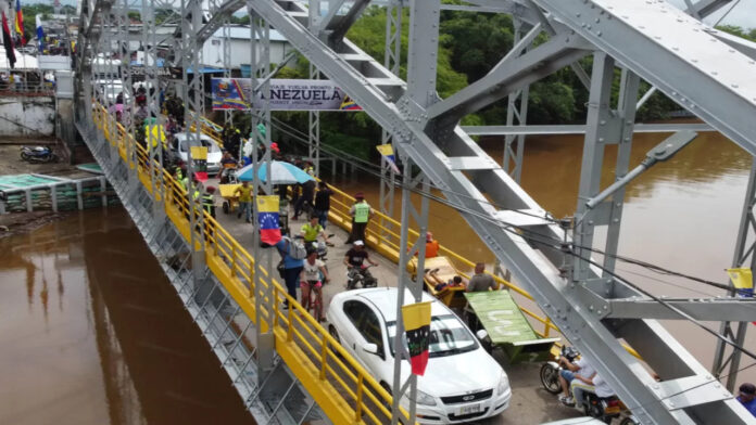 Venezuela y Colombia acordaron nuevos horarios en puentes fronterizos