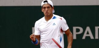 Sebastián Báez gana en cinco sets al debutante Gustavo Heide