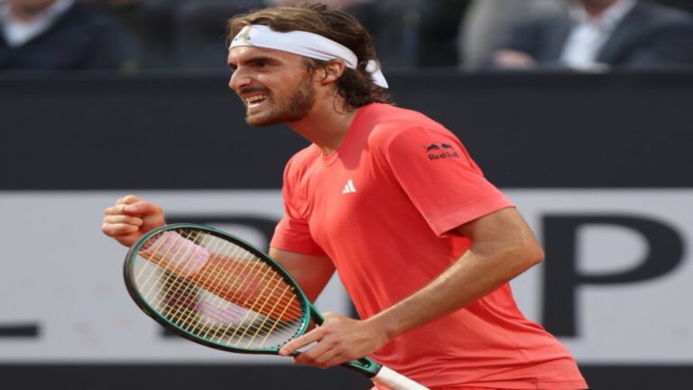 Tsitsipas no falla ante De Miñaur y se cita con Jarry en cuartos