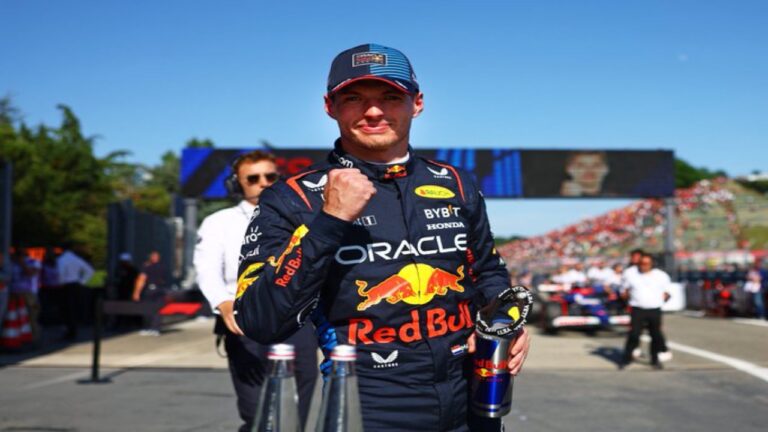 Verstappen refuerza su liderato al ganar en Imola