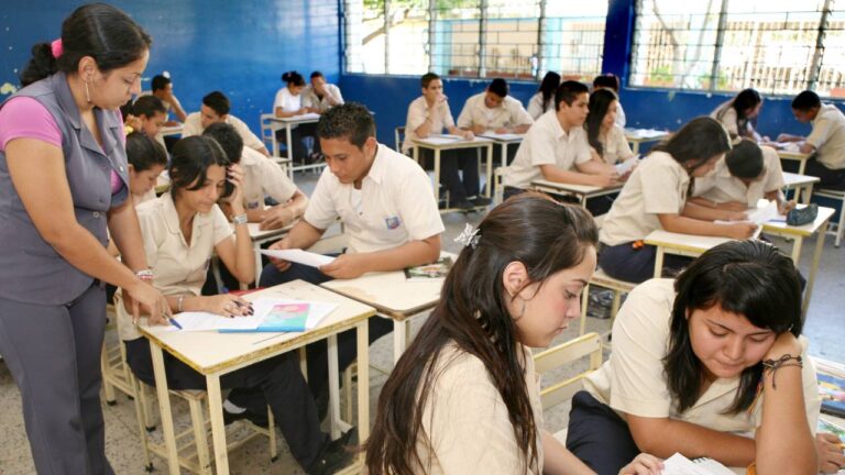 «La educación debería ser integral, no fragmentada»: presidente del Sindicato Nacional Fuerza Unitaria Magisterial