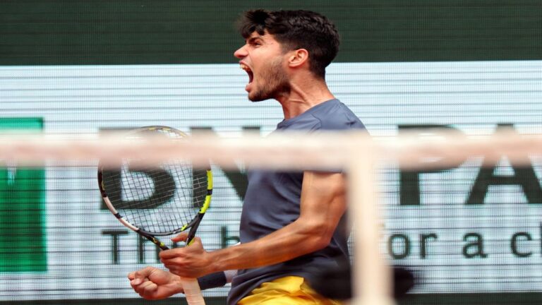Alcaraz alcanzó los 4tos de Roland Garros por tercer año seguido