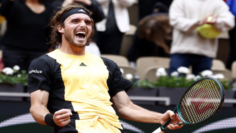 Tsitsipas corrigió el rumbo ante Arnaldi