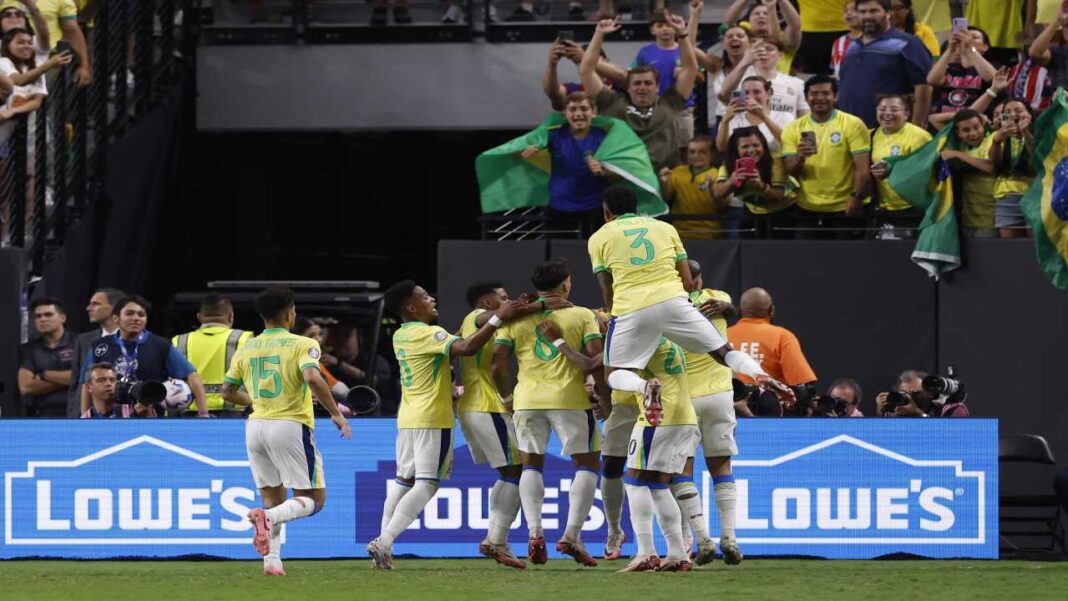 Brasil goleó a Paraguay y revivió su Jogo Bonito