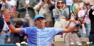 De Minaur sorprende a Medvedev