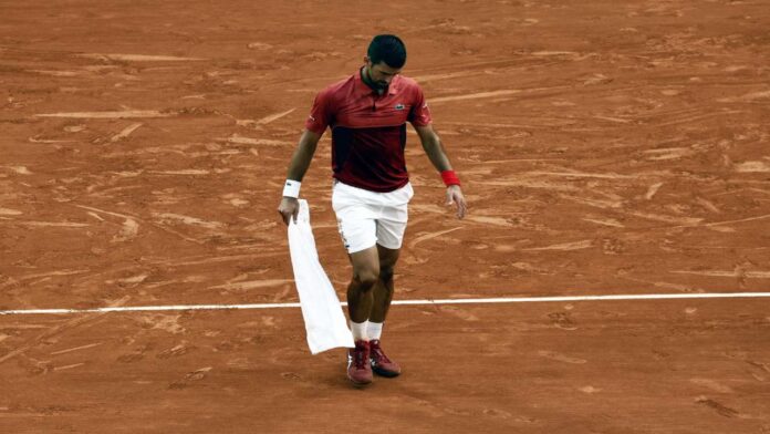 Djokovic se retira del Roland Garros por su problema en la rodilla
