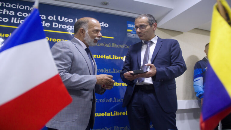 Gobierno ratifica la cooperación con Francia en operaciones contra el narcotráfico