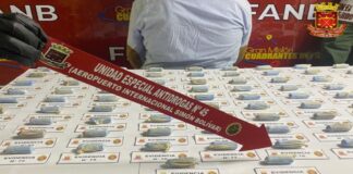 Detienen en aeropuerto de Maiquetía a un hombre con 83 dediles de cocaína