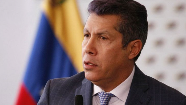 Henri Falcón: El voto es el único instrumento para un cambio real en democracia