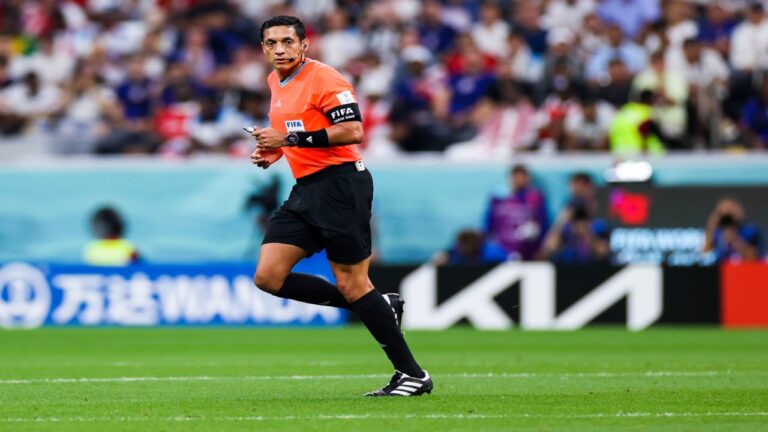 Jesús Valenzuela será el árbitro en el debut de la Copa América